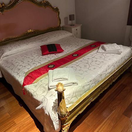 1 Ca'Del Traghetto Family Apartment Velence Kültér fotó