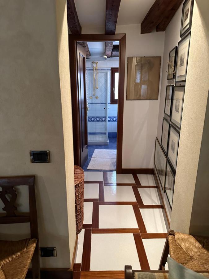 1 Ca'Del Traghetto Family Apartment Velence Kültér fotó