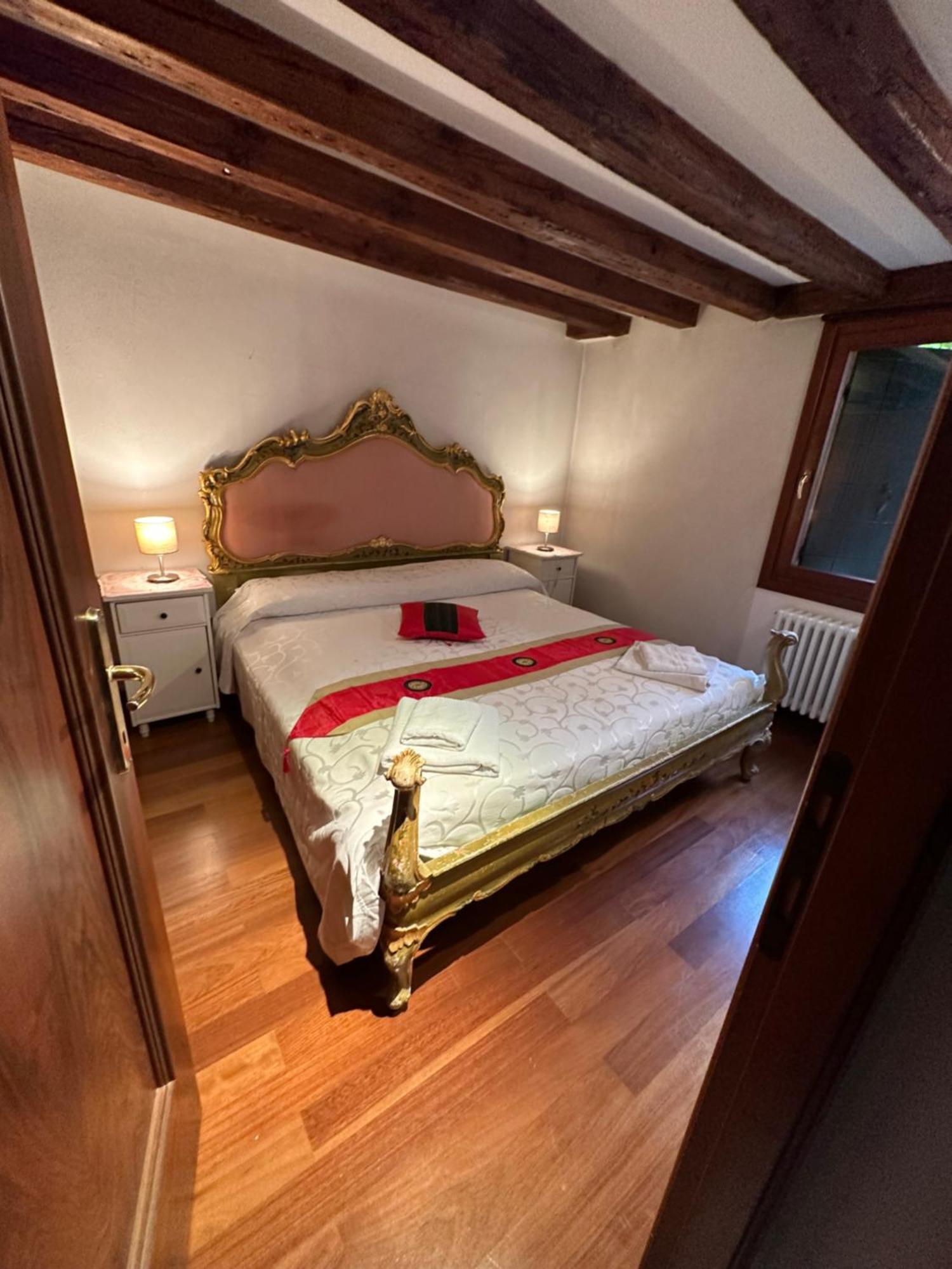 1 Ca'Del Traghetto Family Apartment Velence Kültér fotó