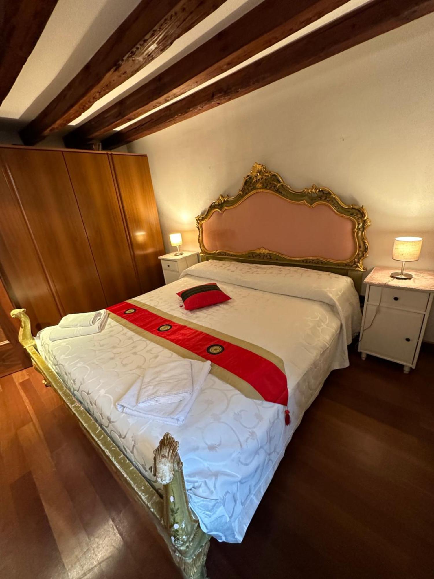 1 Ca'Del Traghetto Family Apartment Velence Kültér fotó